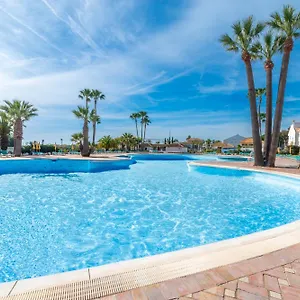  Apartamento Antigo Golden 1bdr W Beach & Pool Access Included